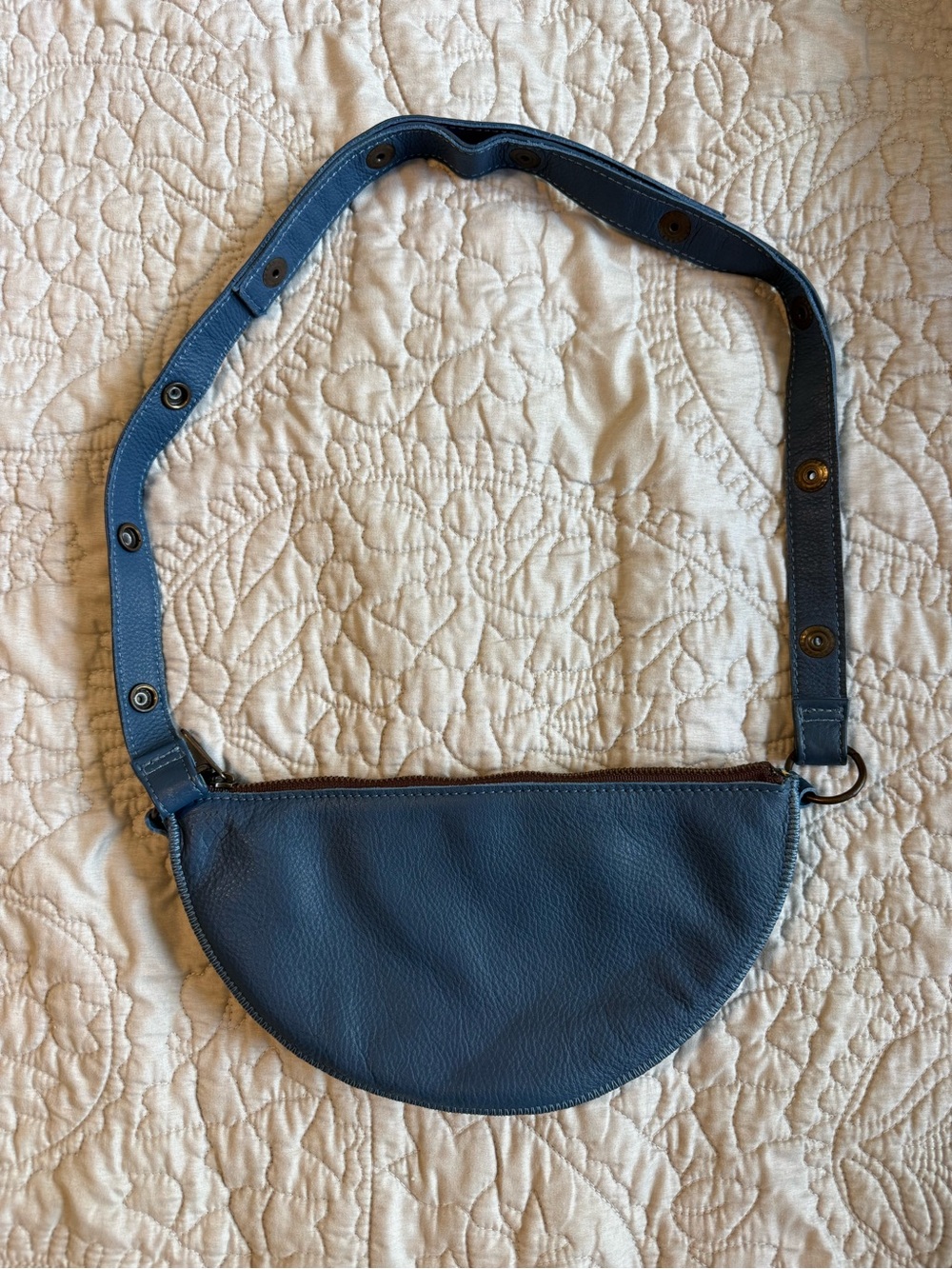 Lyons Leather Co Purse